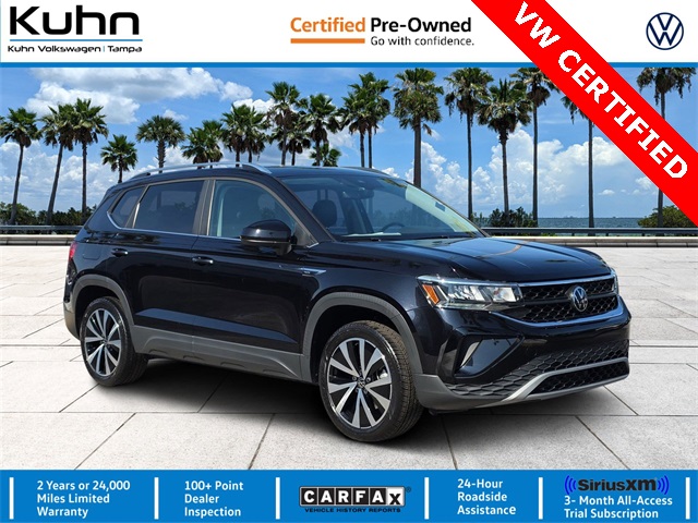 2023 Volkswagen Taos SE's photo