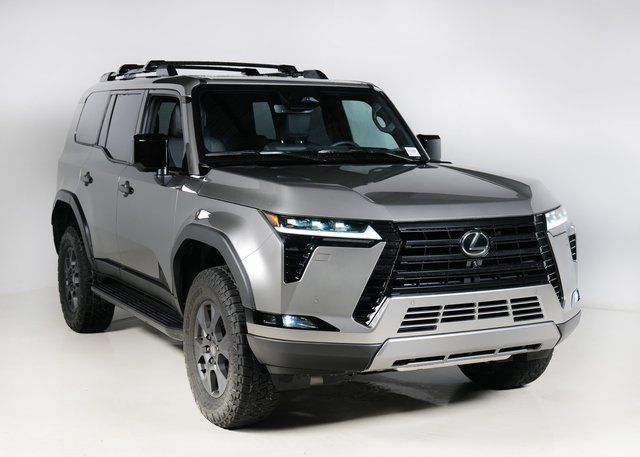2025 Lexus GX Overtrail's photo