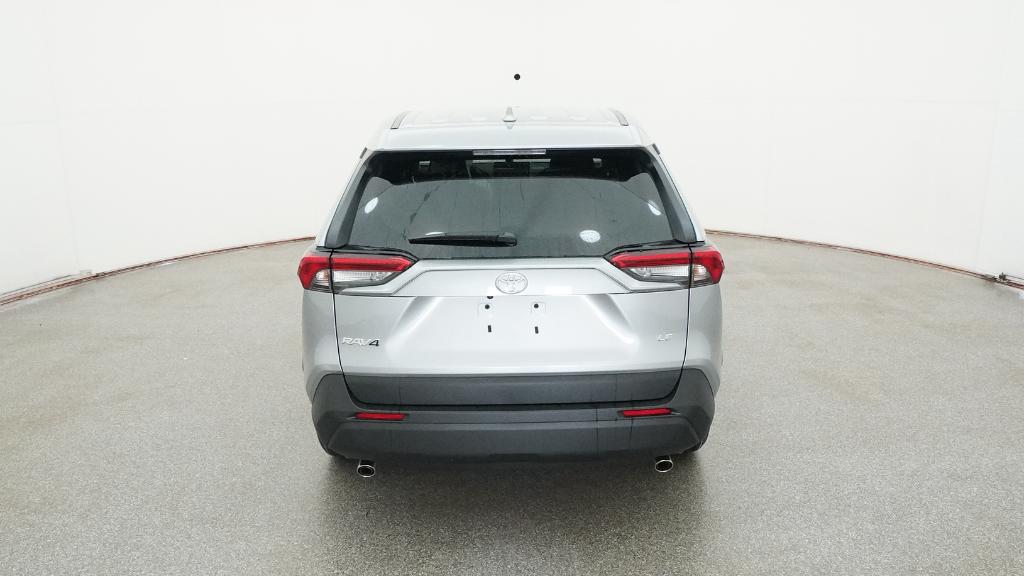 2025 Toyota RAV4 LE photo 18