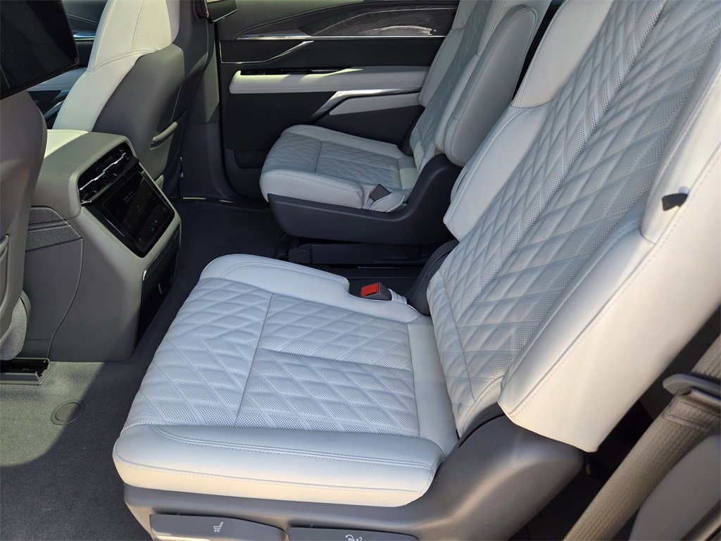 2025 Cadillac Escalade IQ Sport photo 26
