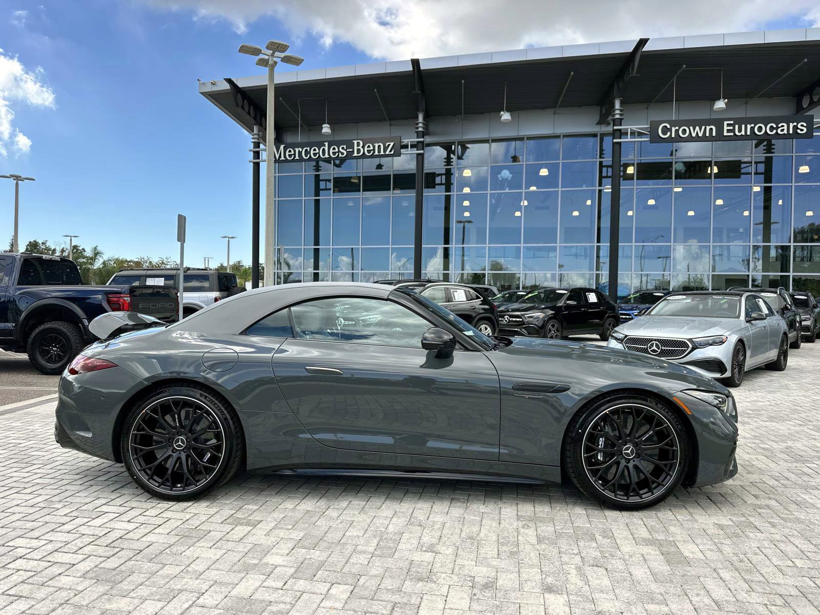 2026 Mercedes Benz SL AMG 63 photo 3