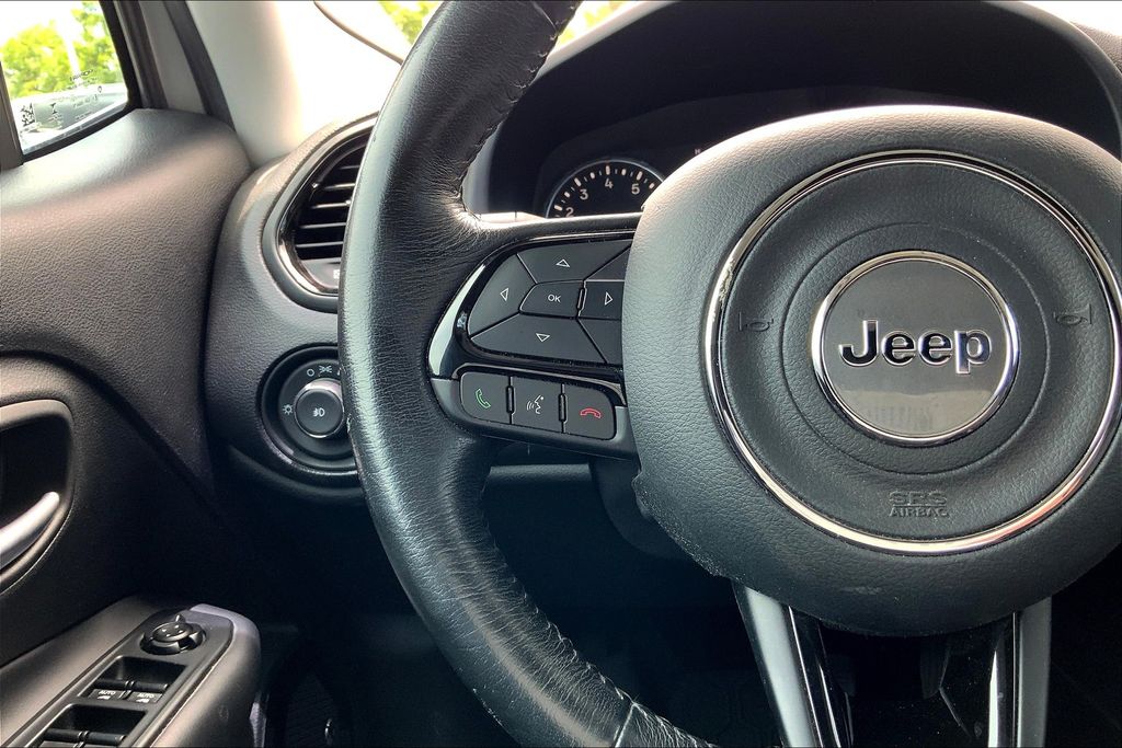 2017 Jeep Renegade Latitude North Edition photo 16