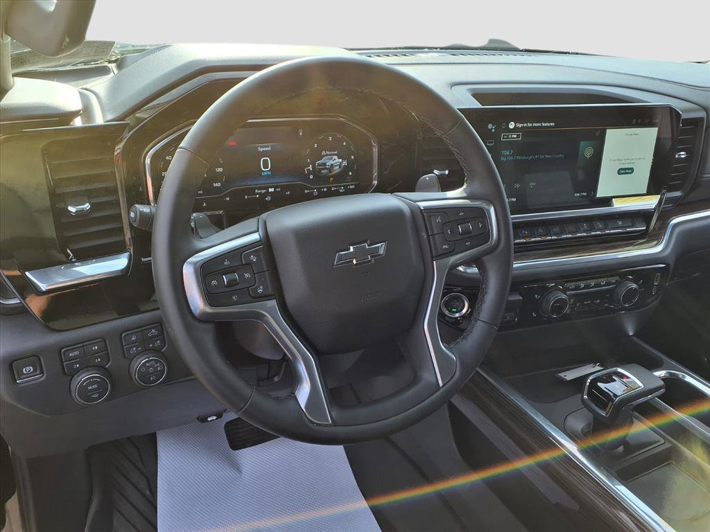 2025 Chevrolet Silverado 1500 LT Trail Boss photo 12