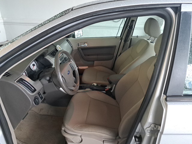 2008 Ford Focus SES photo 4