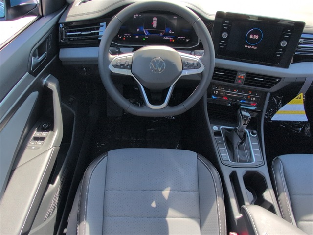 2025 Volkswagen Jetta 1.5T SE photo 4