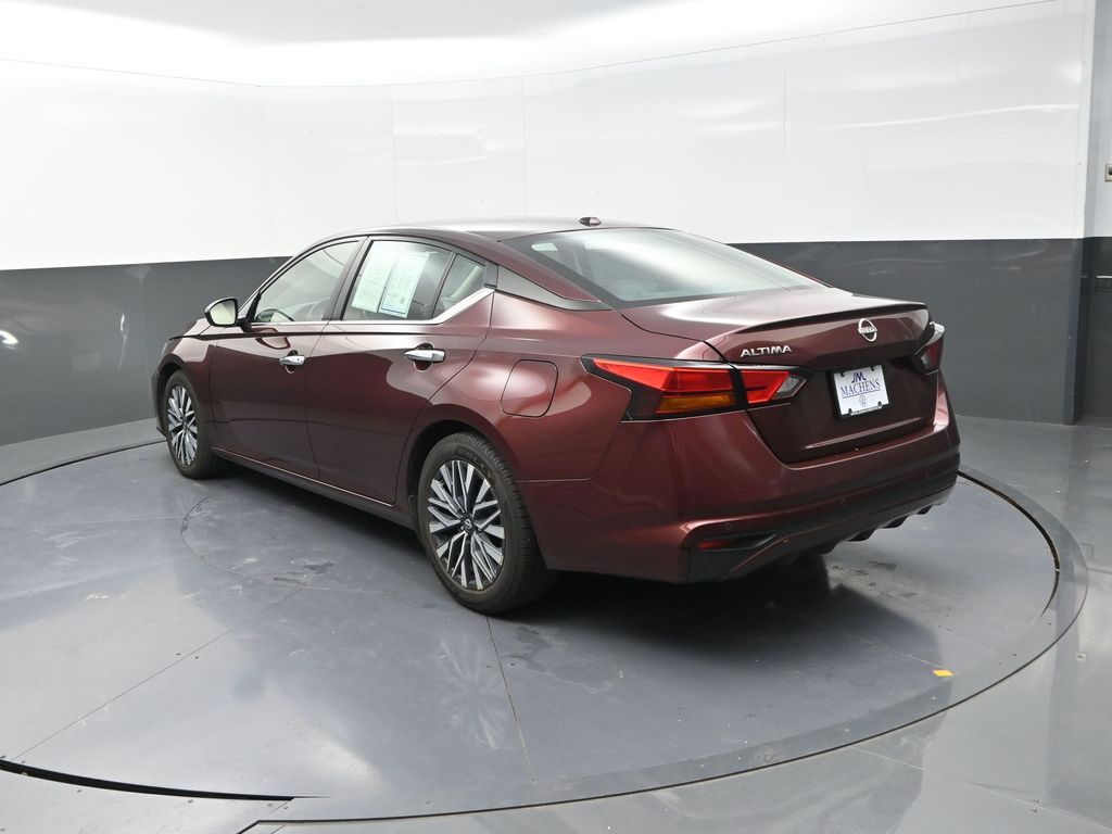2023 Nissan Altima 2.5 SV photo 4