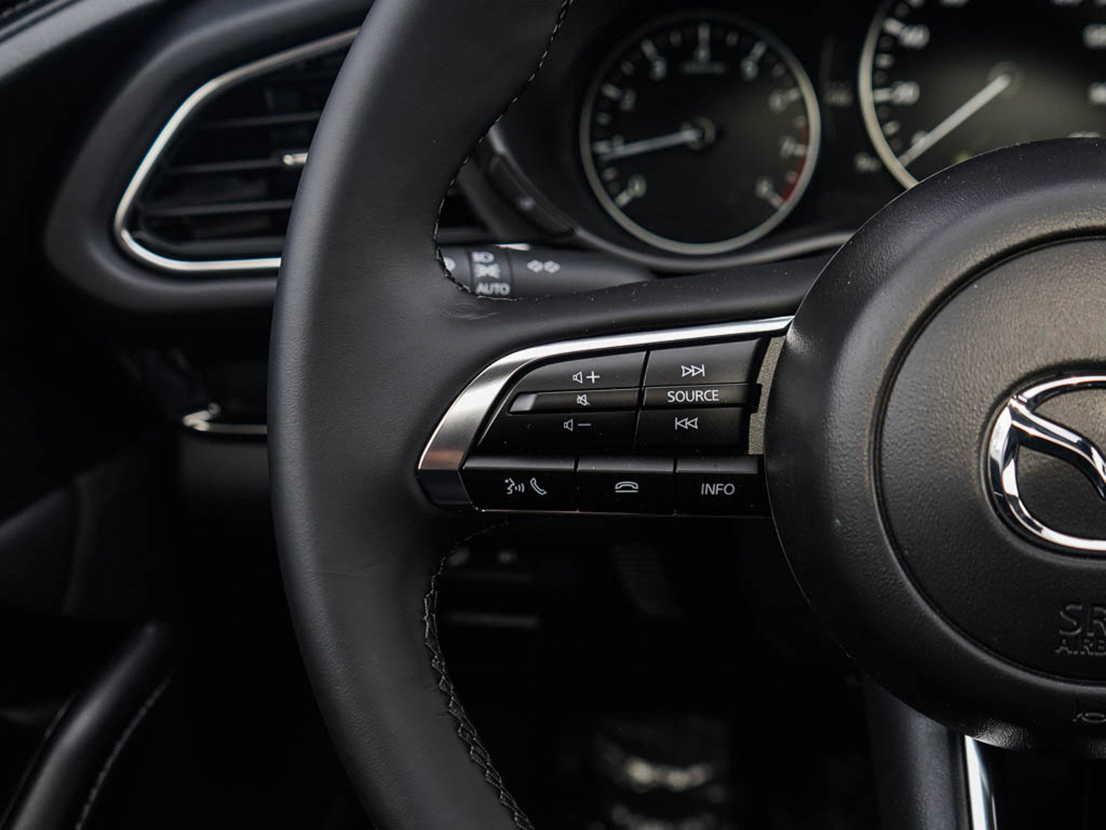 2025 Mazda CX-30 2.5 S Preferred photo 19