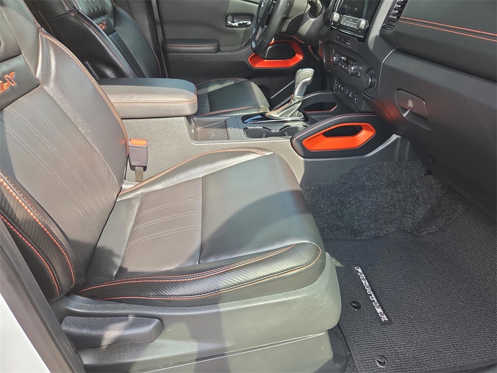 2023 Nissan Frontier PRO-X photo 24