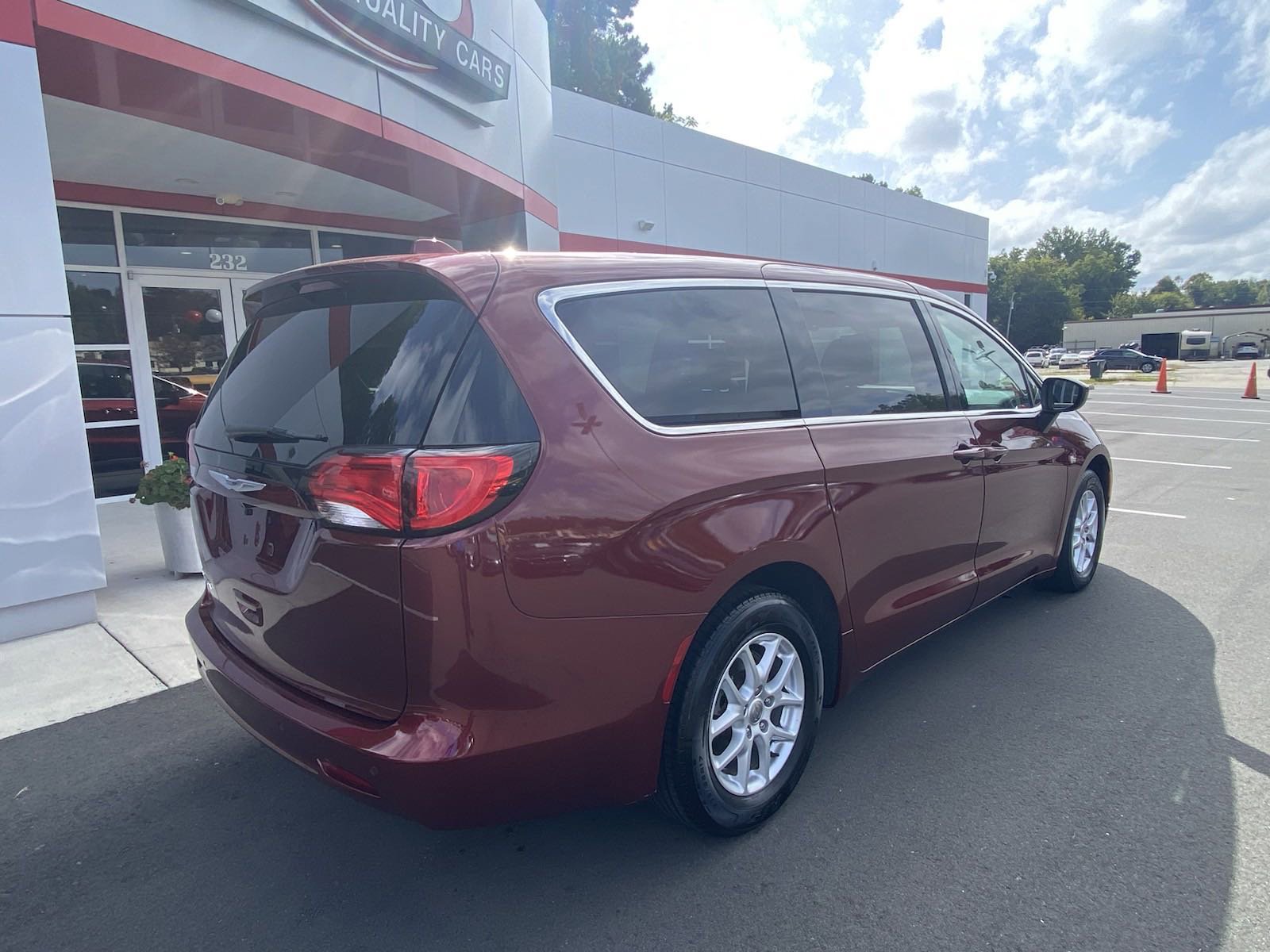 PreOwned 2019 Chrysler Pacifica LX Minivan, Passenger in Roxboro