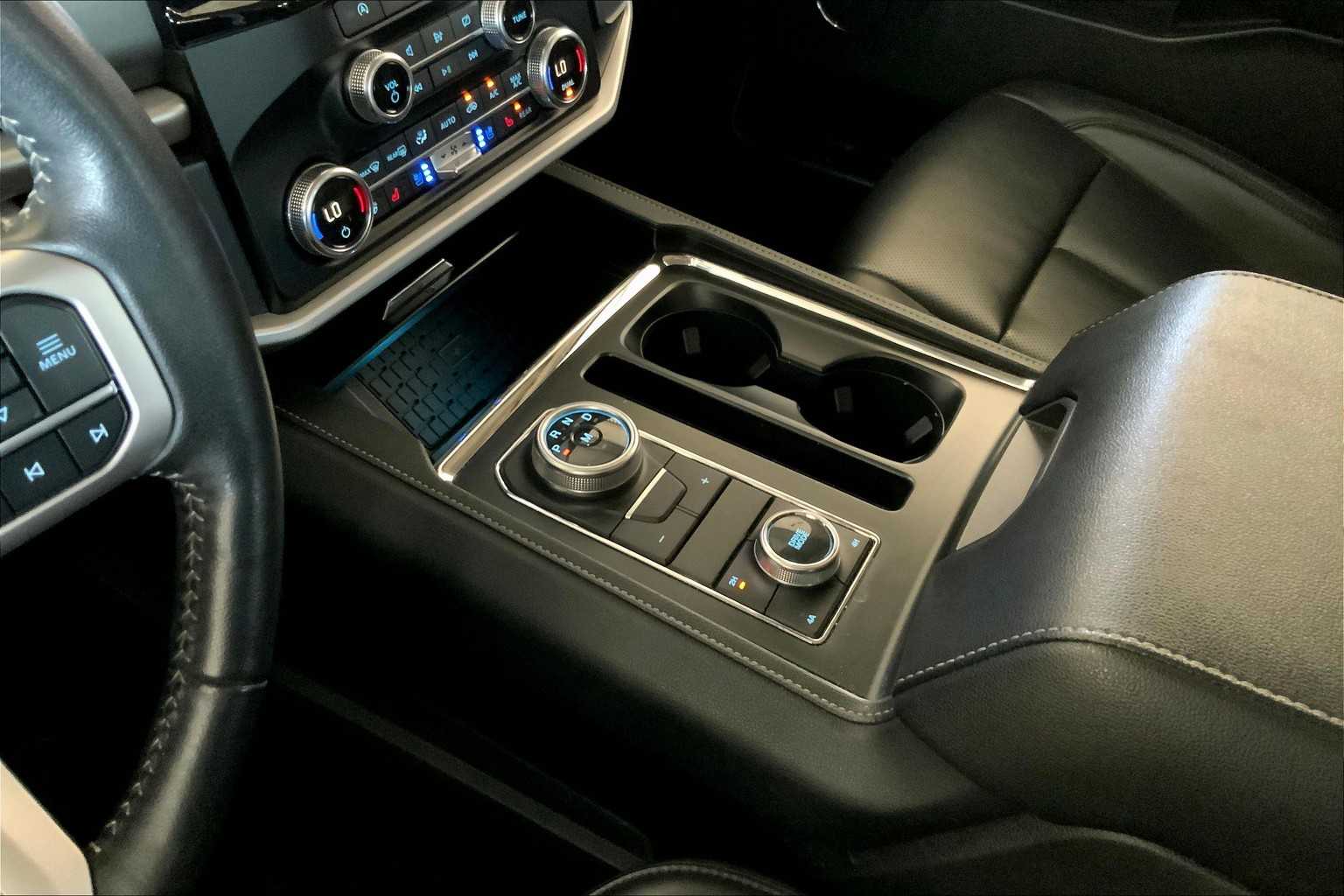 2024 Ford Expedition MAX XLT photo 13