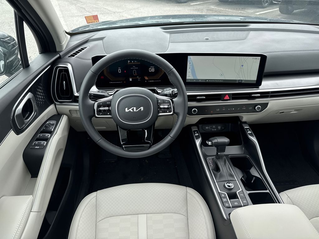 2025 Kia Sorento S photo 22
