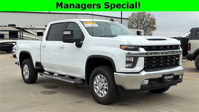 2022 Chevrolet Silverado 3500HD LT's photo