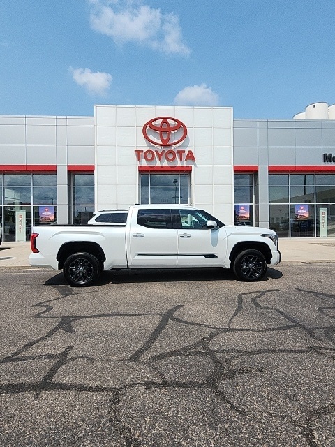 2023 Toyota Tundra Platinum photo 9