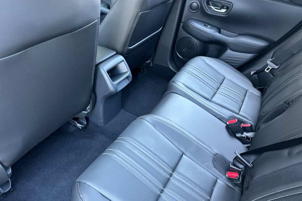 2026 Honda HR-V EX-L photo 9