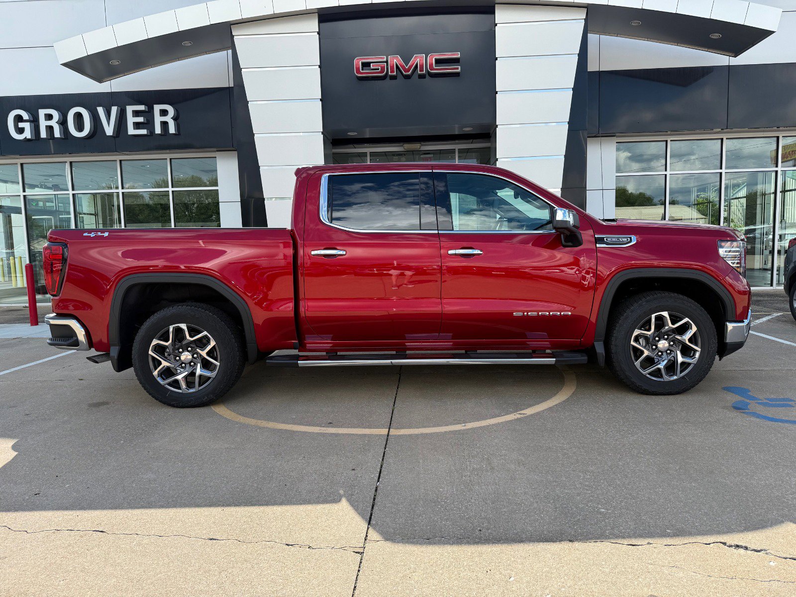 2025 Gmc Sierra 1500 SLT photo 3