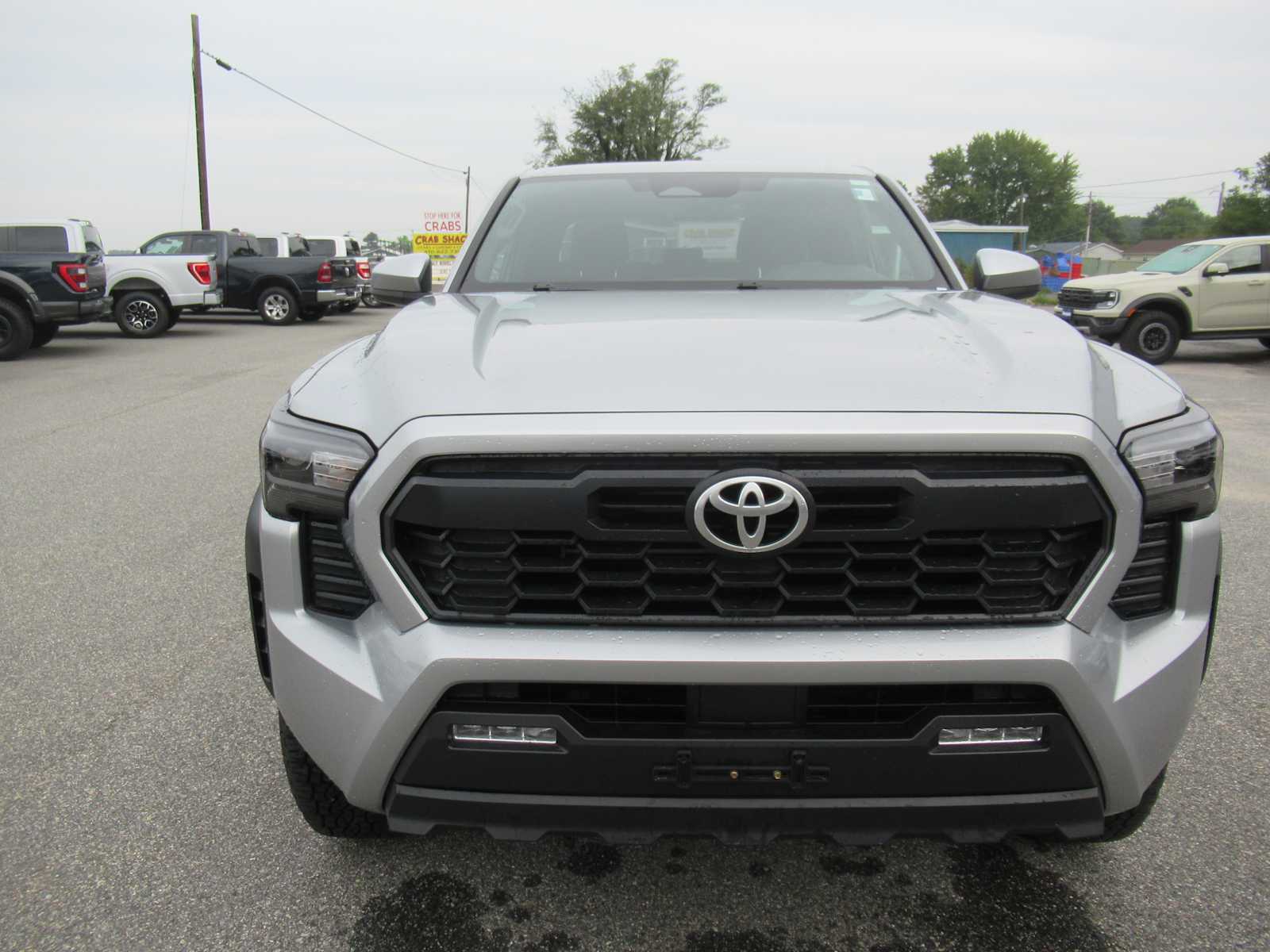 2024 Toyota Tacoma TRD Double Cab 4x4 photo 2