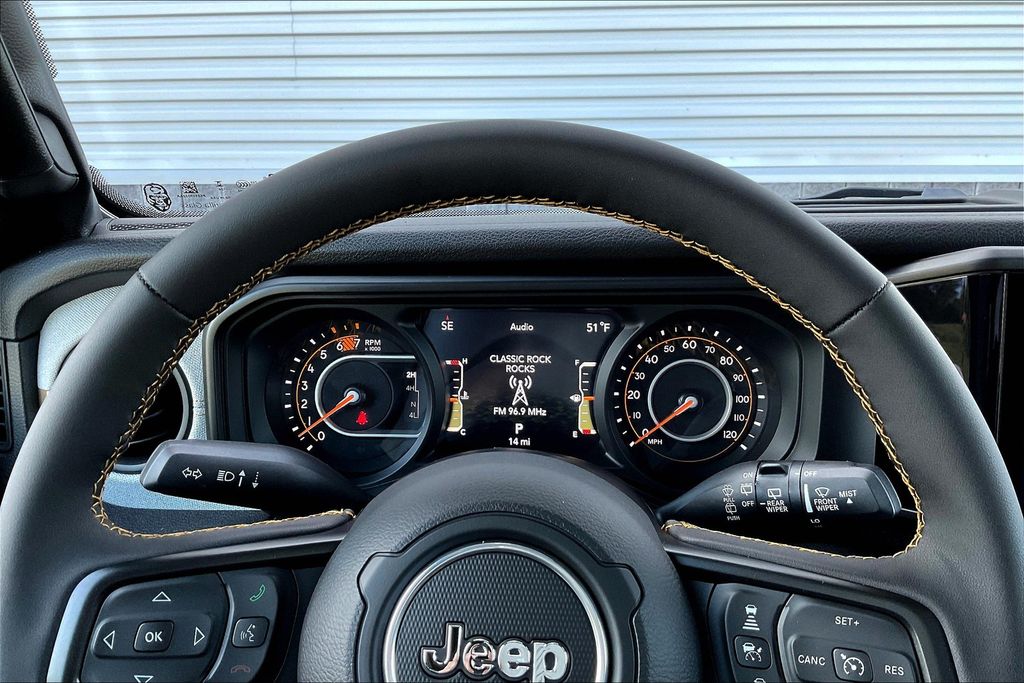 2024 Jeep Wrangler Willys photo 21