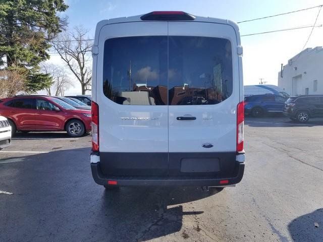 2024 Ford Transit XLT photo 5