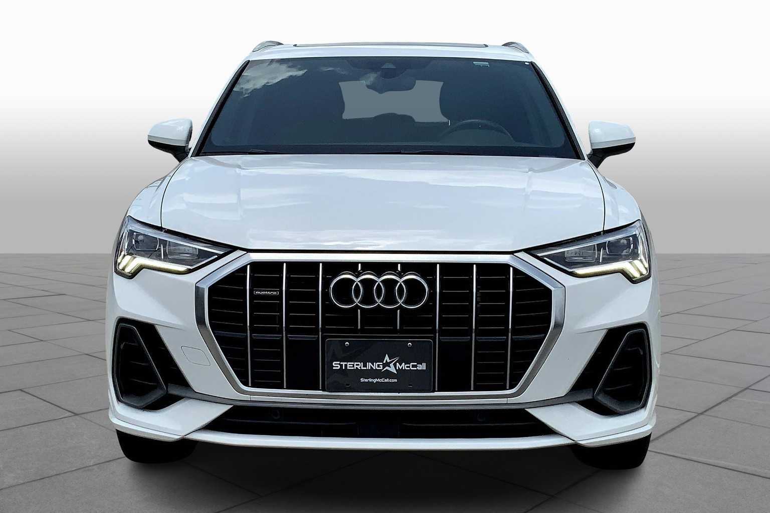 2023 Audi Q3 S line Premium photo 2