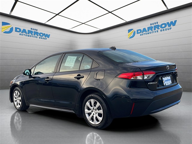 2022 Toyota Corolla LE photo 3