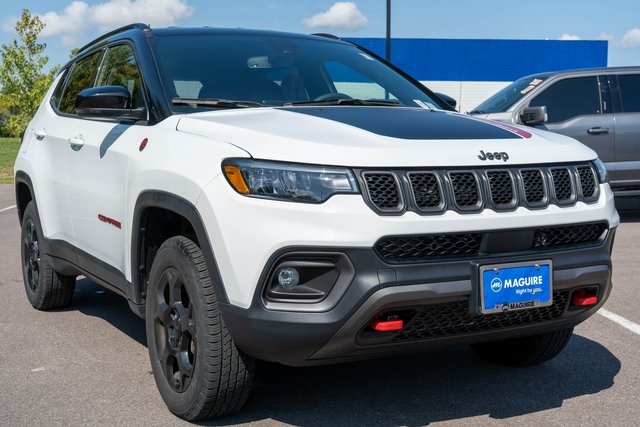 2023 Jeep Compass Trailhawk photo 4