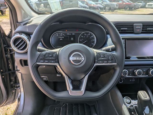 2025 Nissan Versa 1.6 SV photo 15