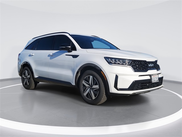 2022 Kia Sorento S's photo