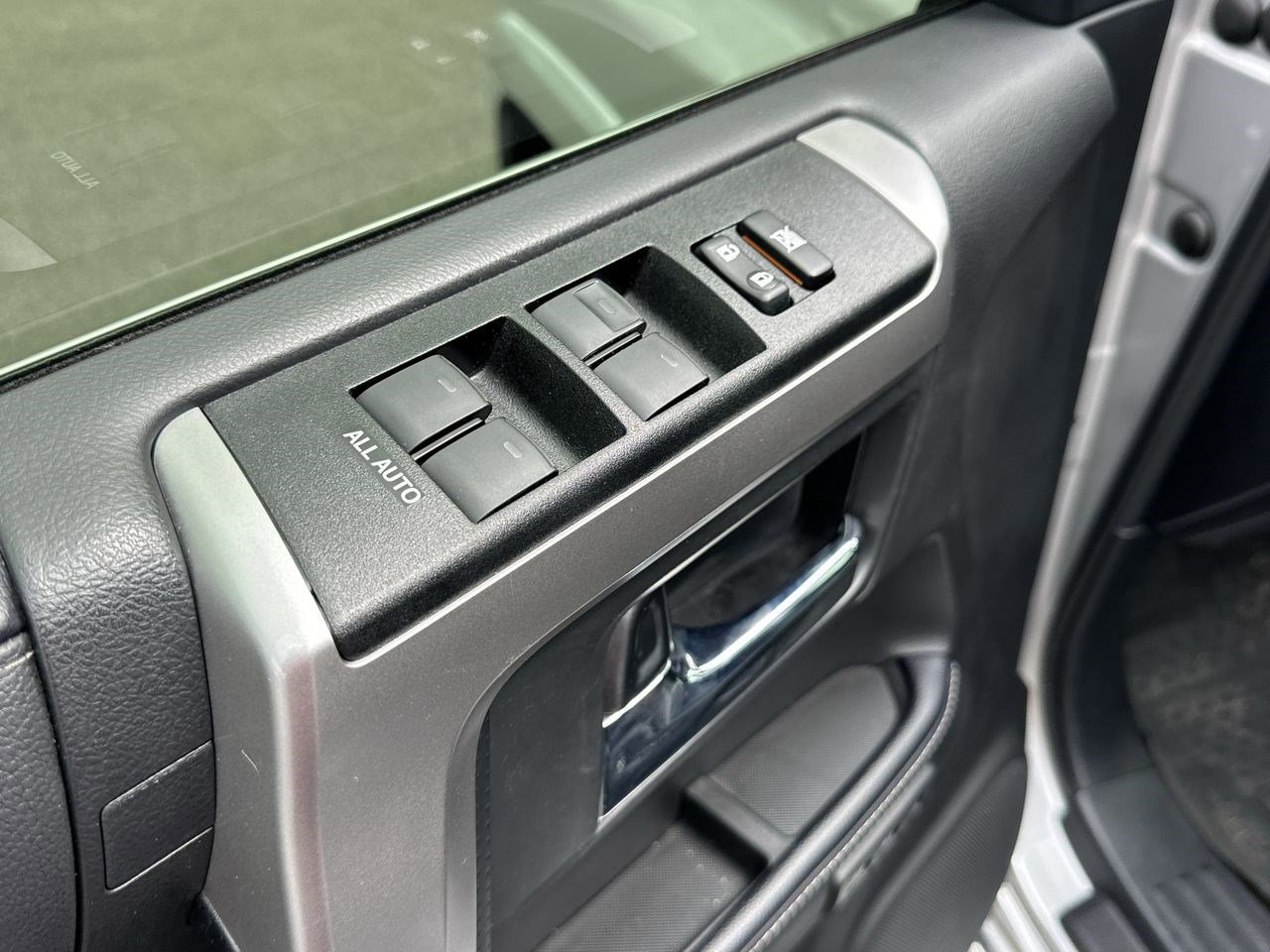 2023 Toyota 4Runner Limited photo 34