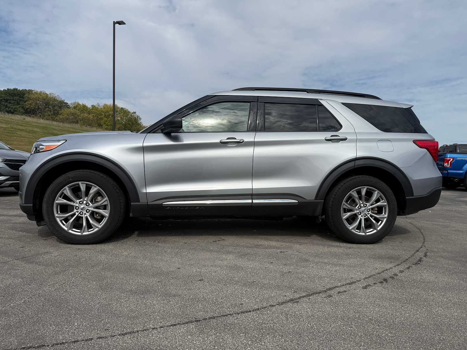 2021 Ford Explorer XLT photo 7