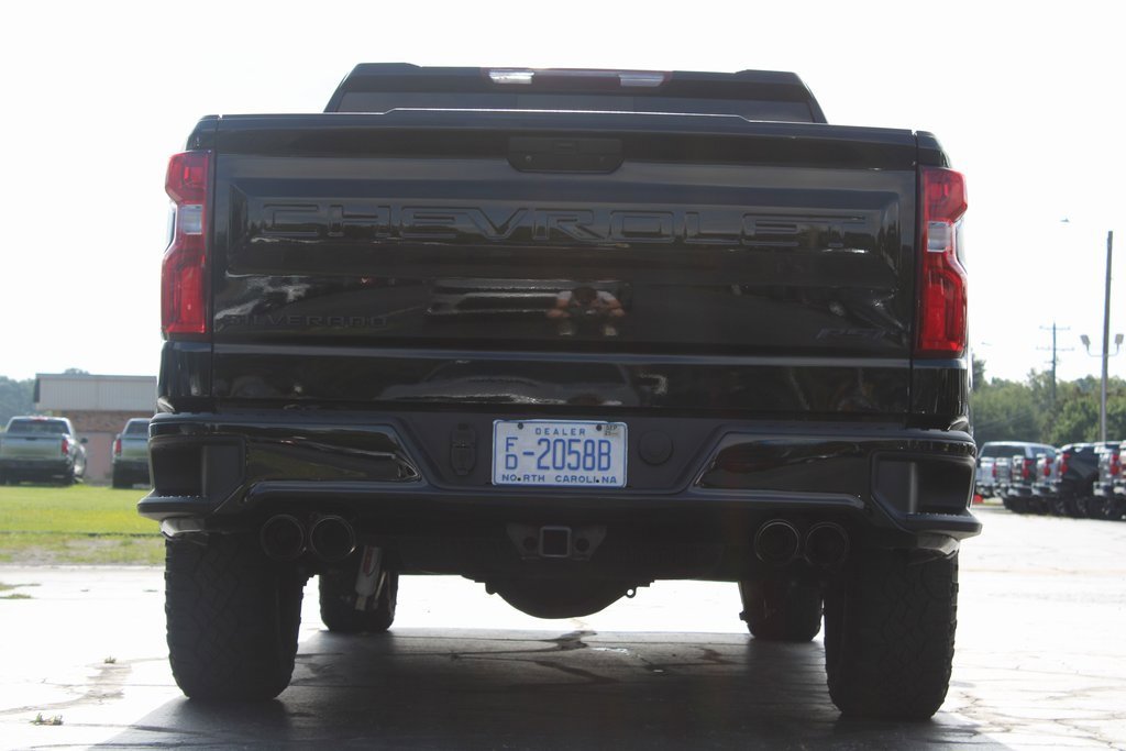 2020 Chevrolet Silverado 1500 RST photo 9
