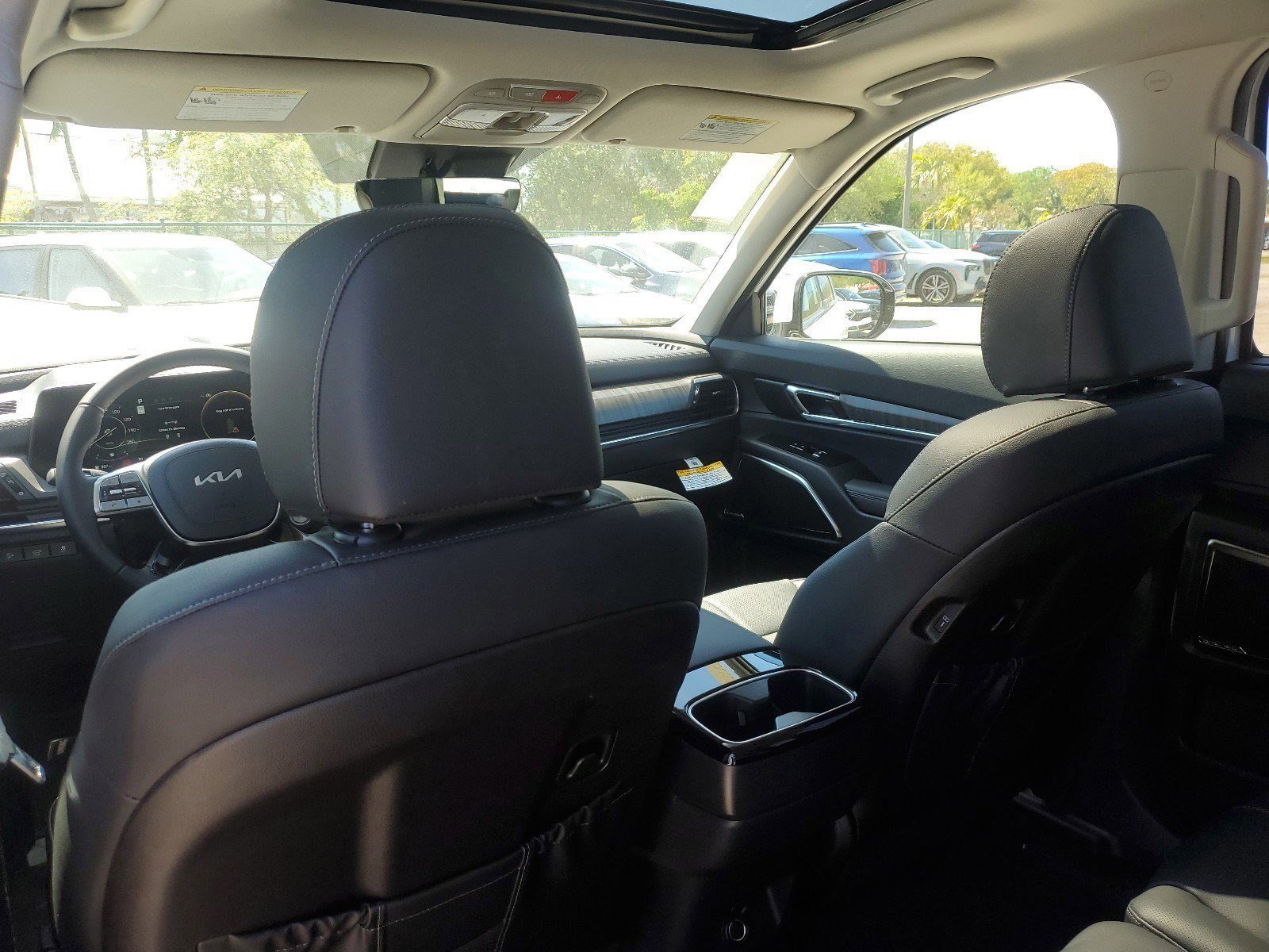 2025 Kia Telluride SX photo 10