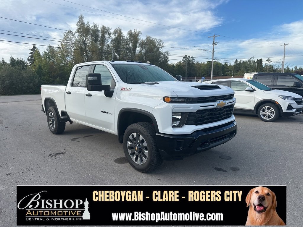 2024 Chevrolet Silverado 2500HD Custom photo 2