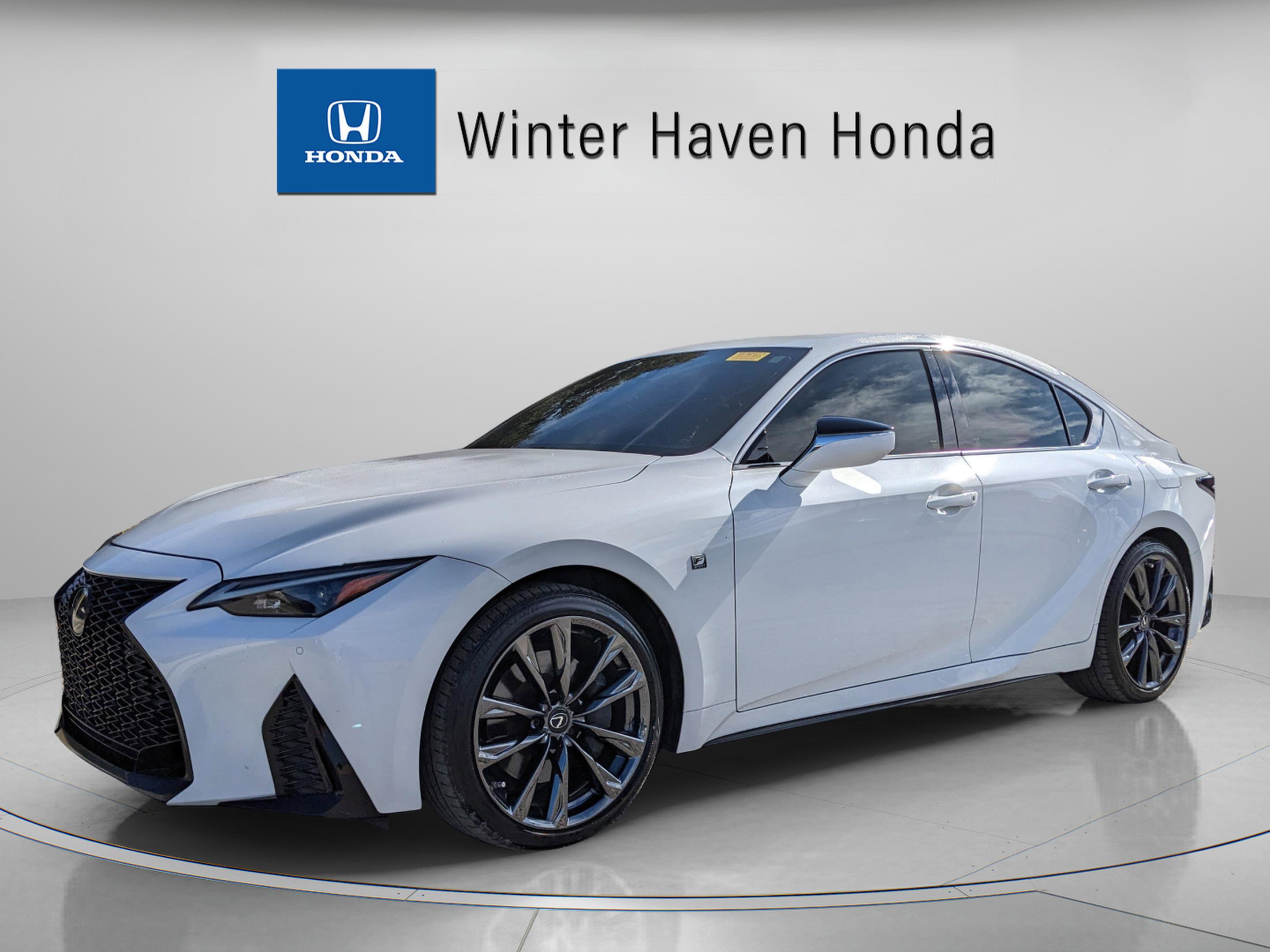 2021 Lexus IS 350 F SPORT photo 2
