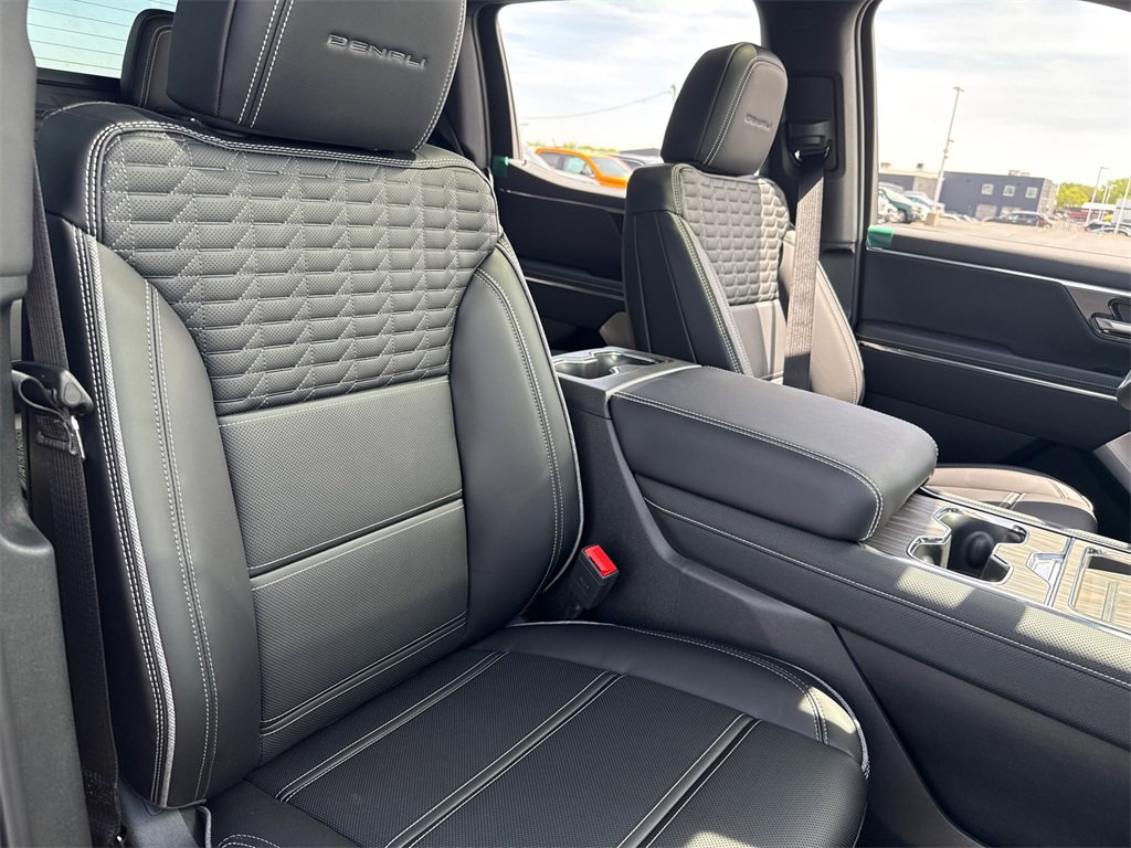 2025 Gmc Sierra EV Denali photo 38