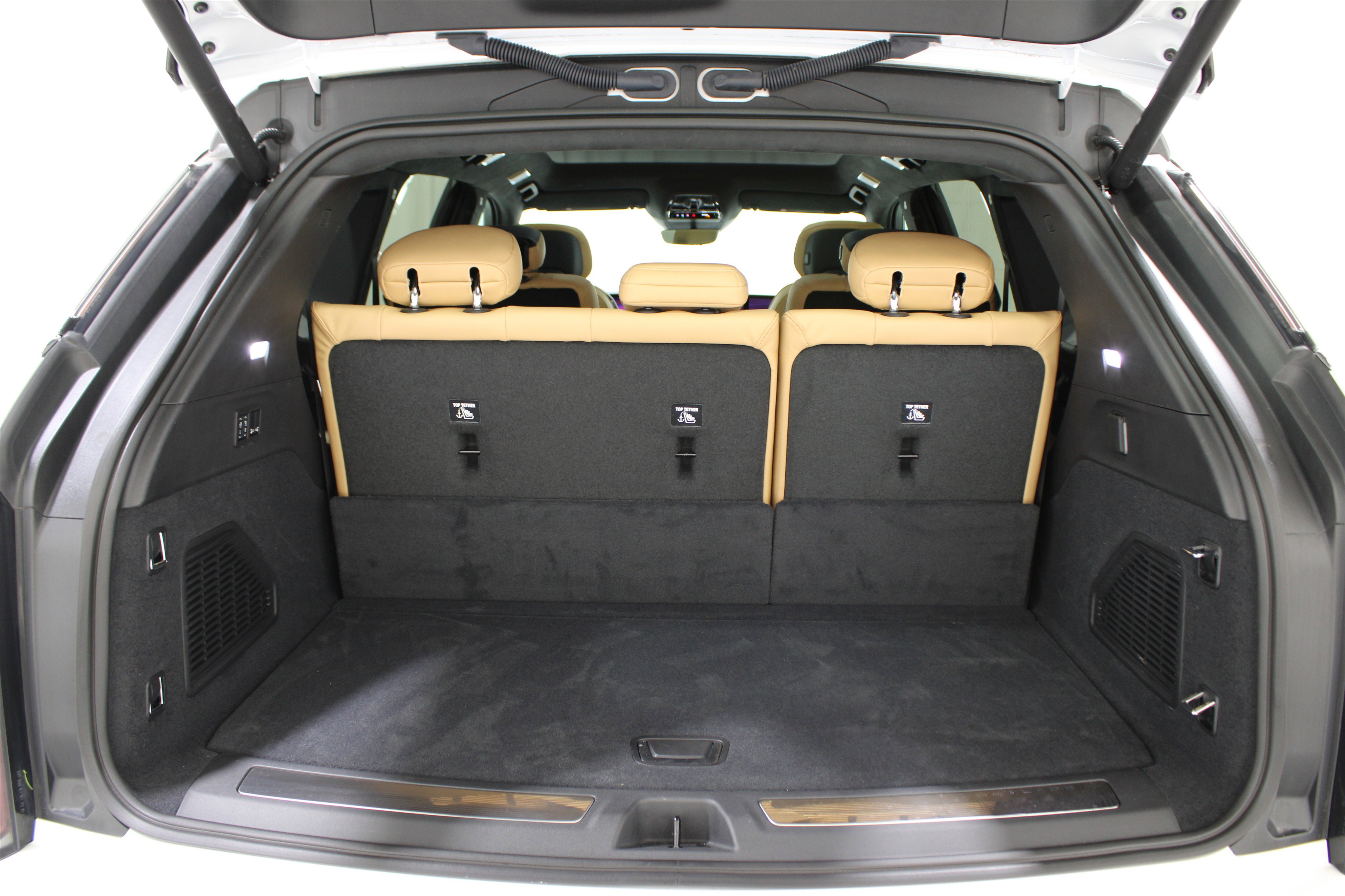 2025 Cadillac Escalade IQ Luxury photo 30