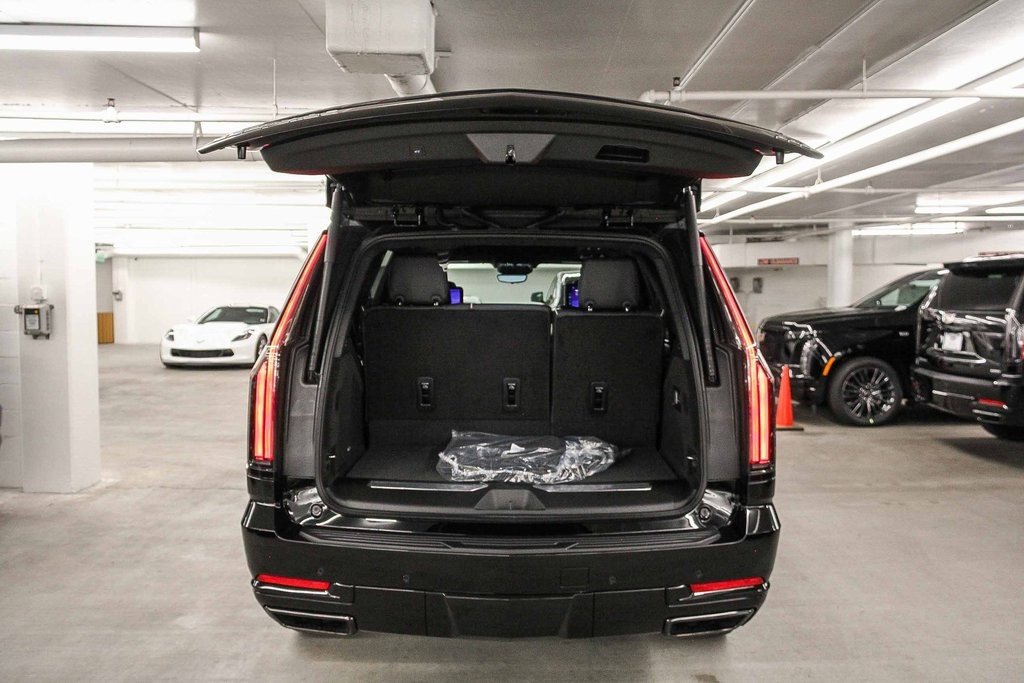 2026 Cadillac Escalade Platinum Sport photo 28