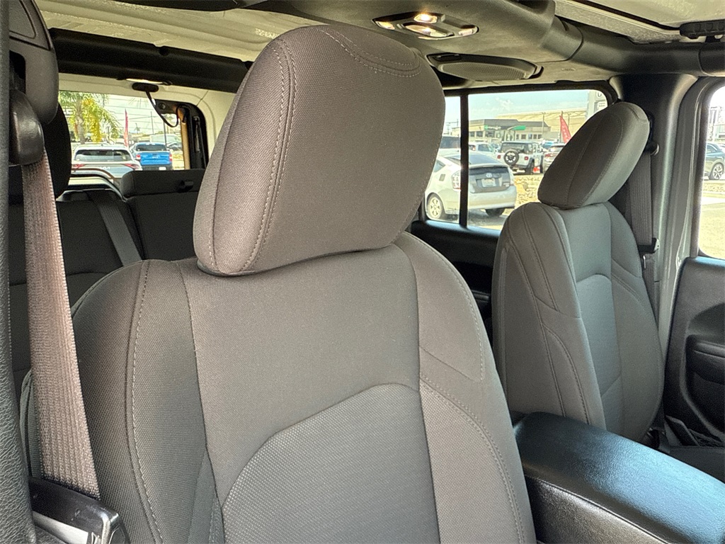 2023 Jeep Wrangler Base 4xe photo 16