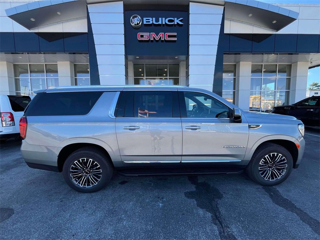 2024 Gmc Yukon XL SLT photo 2