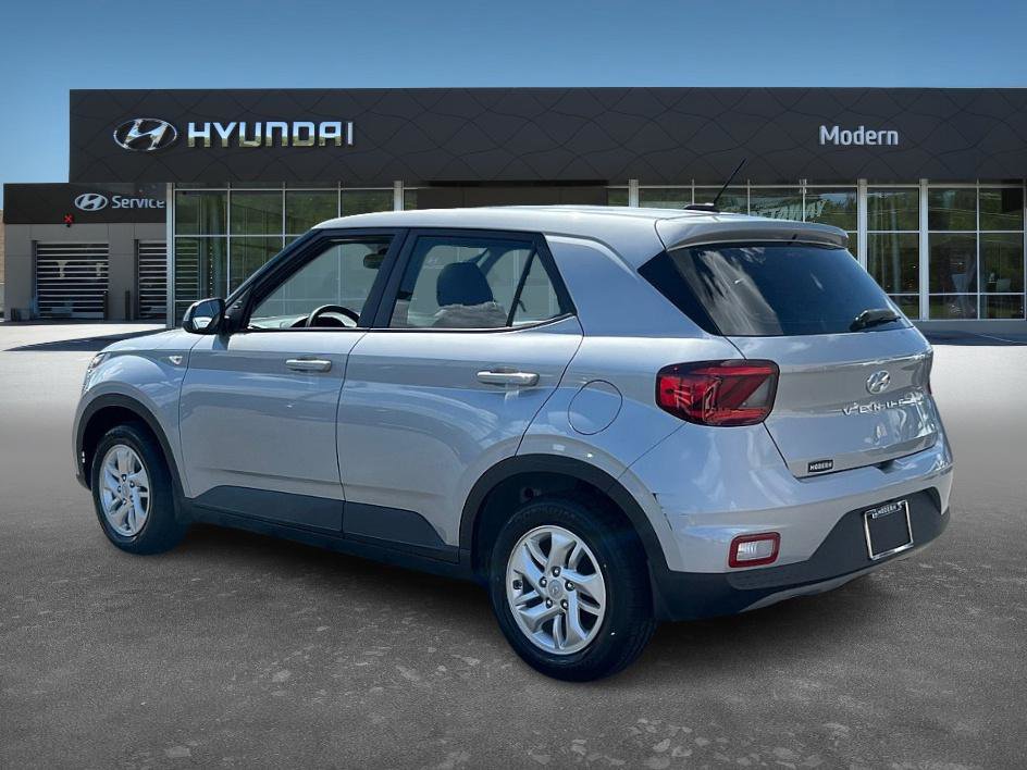 2023 Hyundai Venue SE photo 4