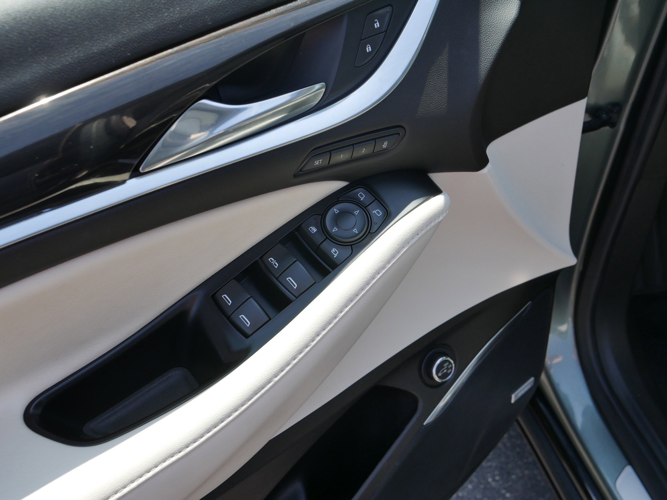 2023 Buick Enclave Premium photo 19