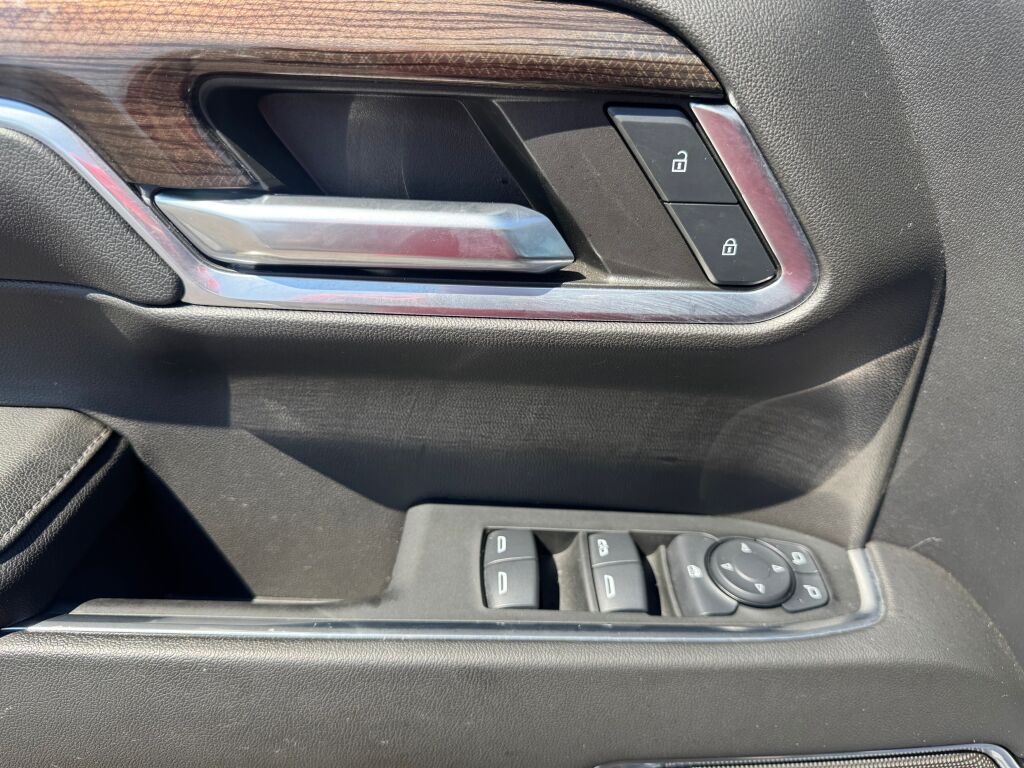 2024 Chevrolet Silverado 1500 LT photo 10