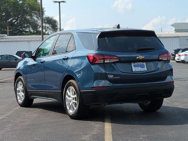 2024 Chevrolet Equinox LS photo 4