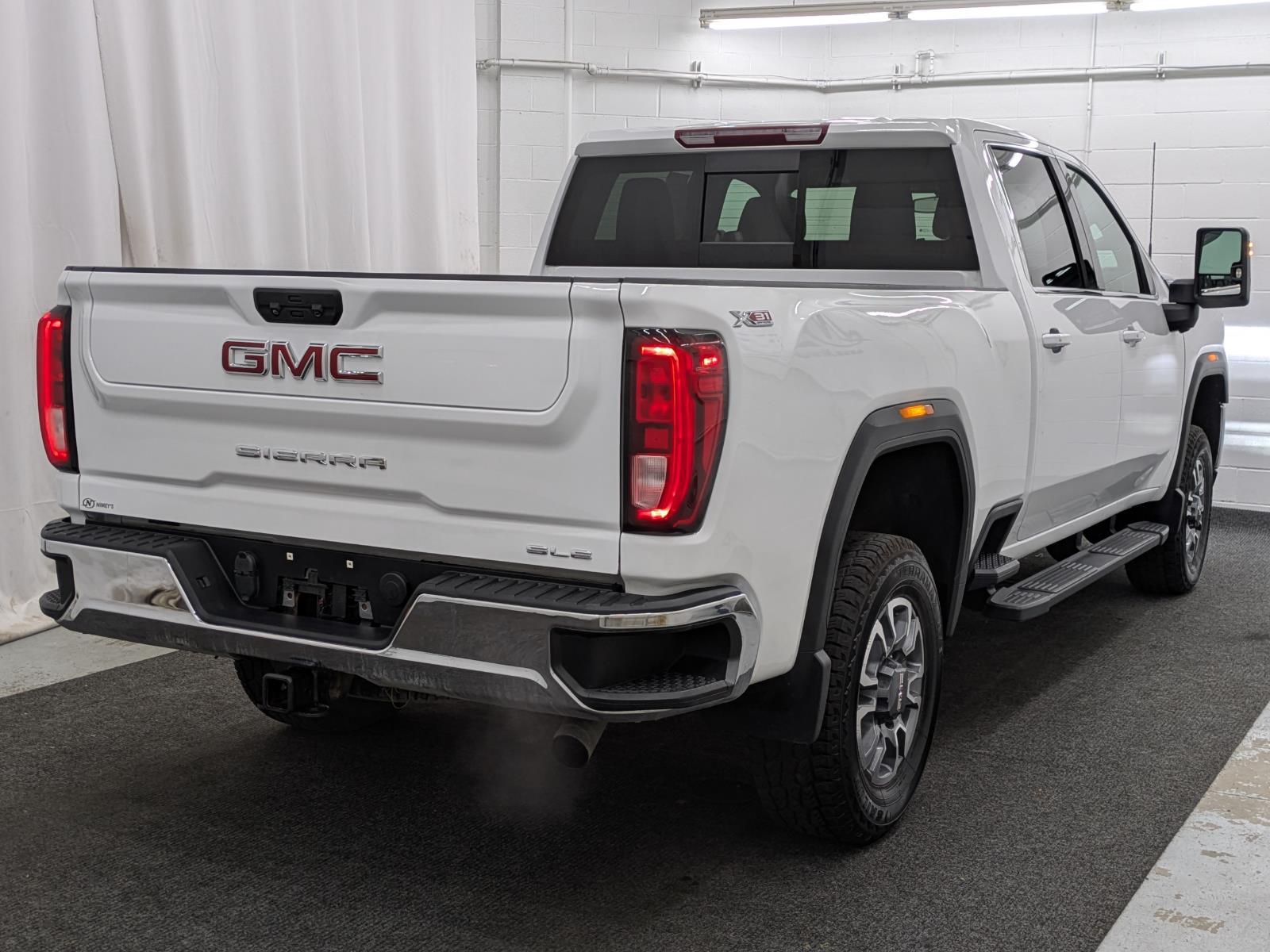 2022 Gmc Sierra HD SLE photo 2