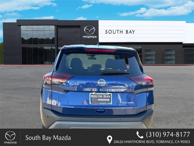 2023 Nissan Rogue SV photo 4