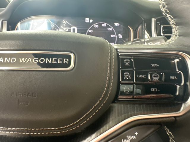 2024 Jeep Grand Wagoneer II photo 15
