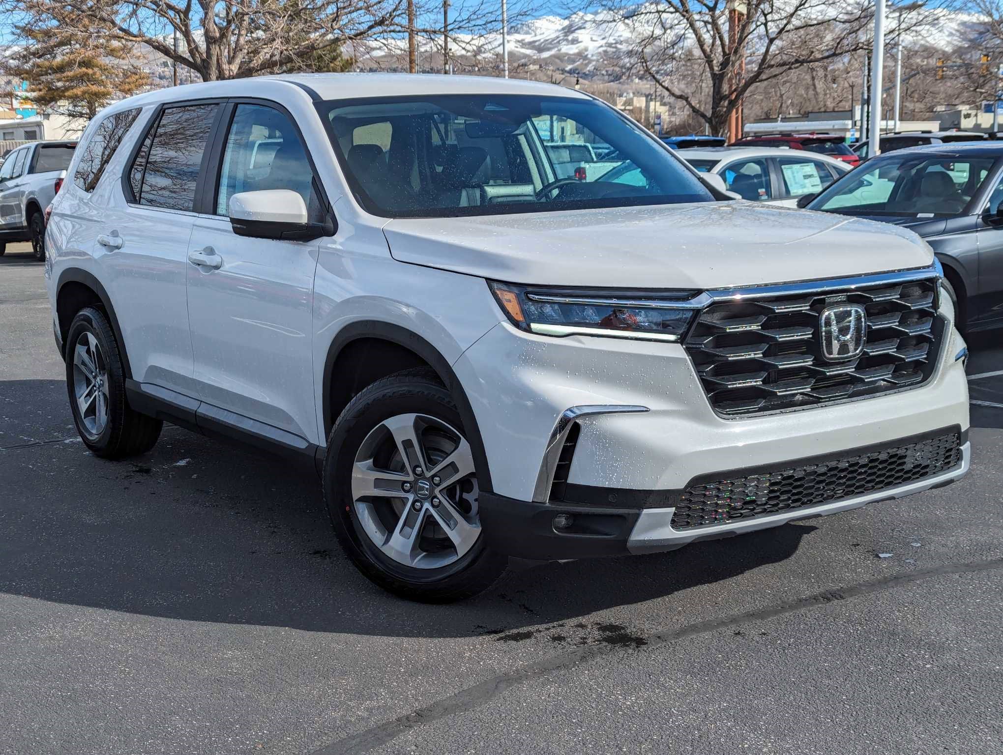 New 2025 Honda Pilot EX-L Sport Utility in Salt Lake City #1H5203 