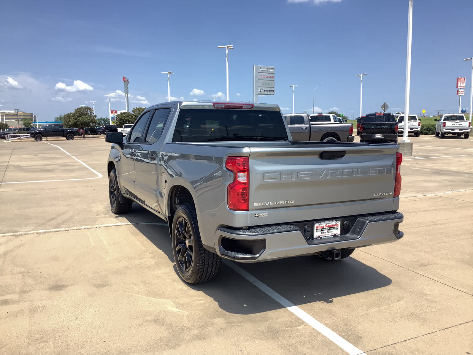 2024 Chevrolet Silverado 1500 Custom photo 6