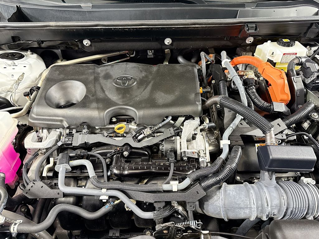 2021 Toyota RAV4 Hybrid XLE photo 28