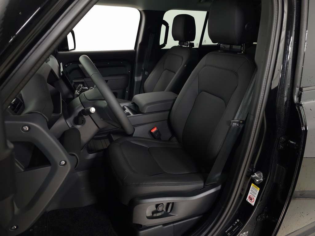 2026 LAND ROVER DEFENDER - Image 13