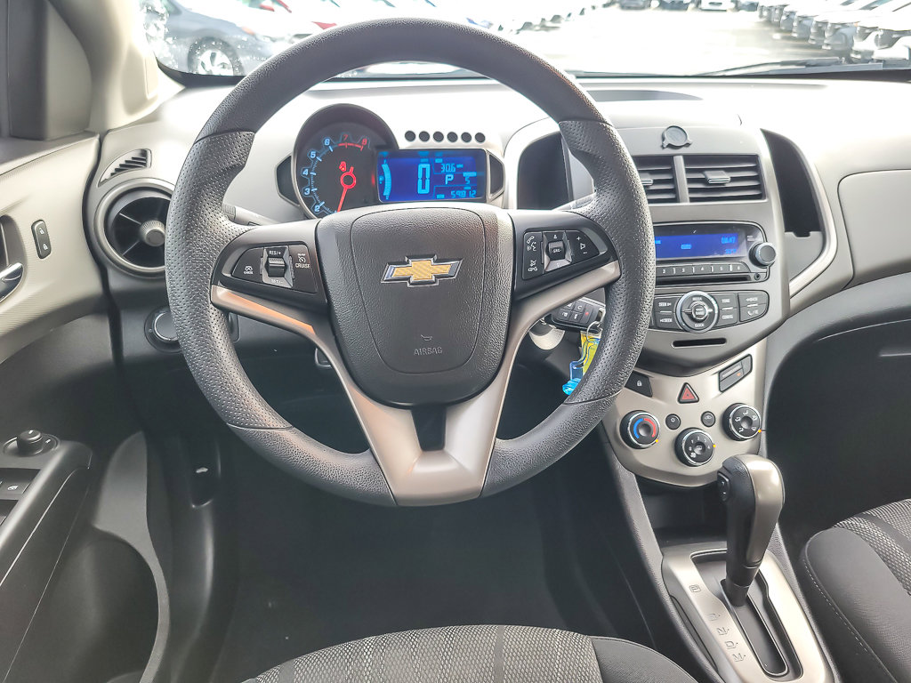 2014 CHEVROLET SONIC - Image 10